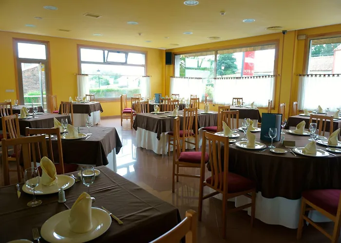 Hotel Bello * O Pino